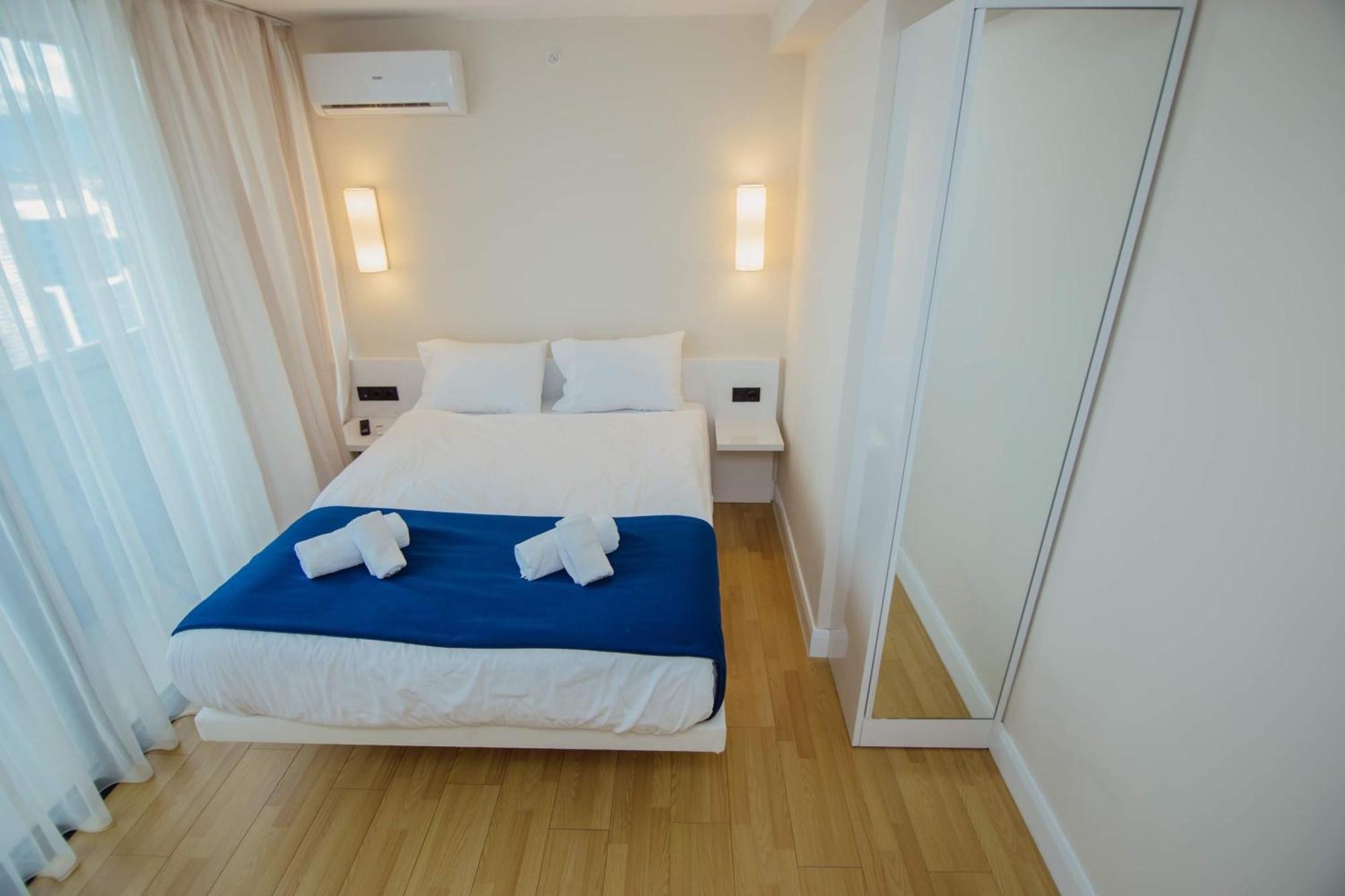 Orbi City Center Sea View Aparthotel Batumi Exterior foto